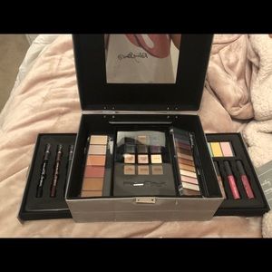 Ulta beauty makeup set. Never used!✨